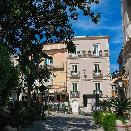 La Divina - Free Parking - Bed and Breakfast Tropea