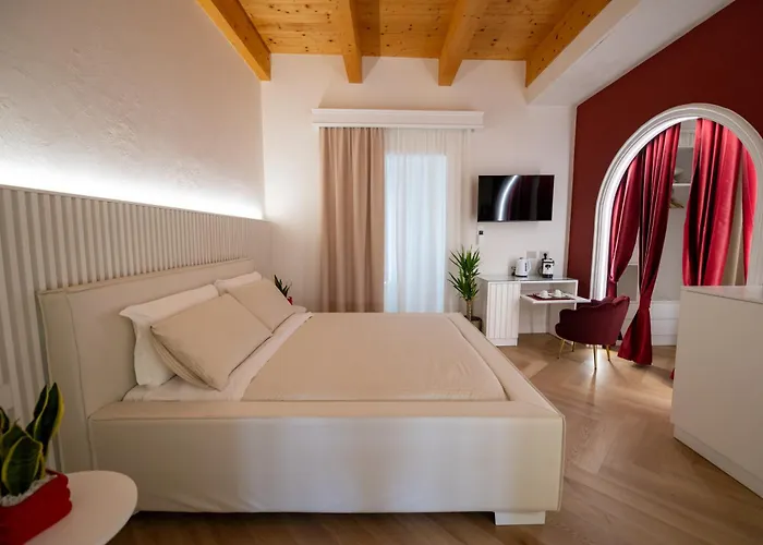 La Divina - Free Parking - Tropea