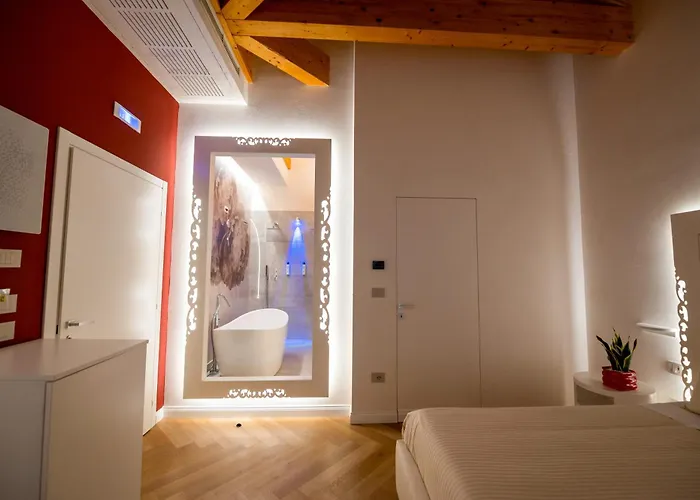 Bed & Breakfast La Divina - Free Parking - 4*