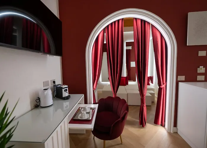 La Divina - Free Parking - Bed & Breakfast 4*