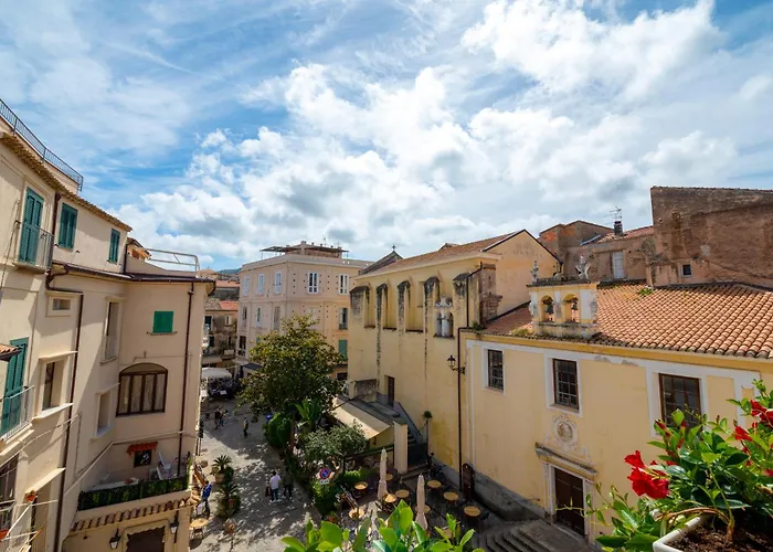 La Divina - Free Parking - 4*