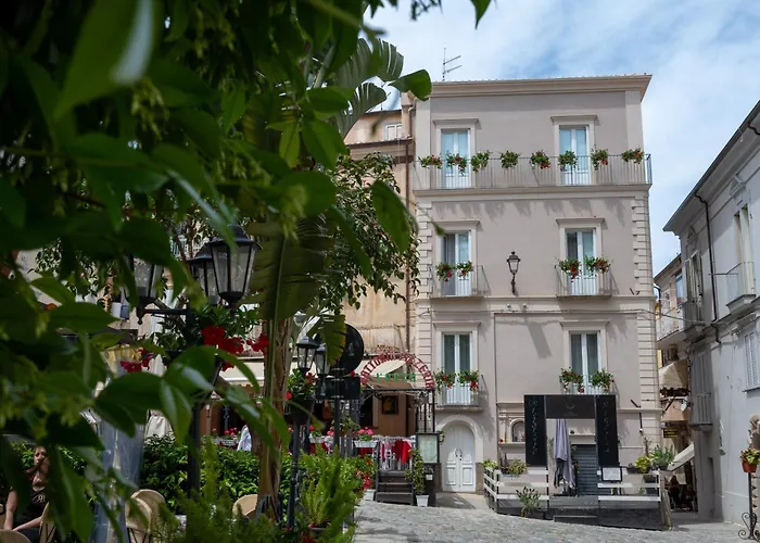 Bed & Breakfast La Divina - Free Parking - 4*