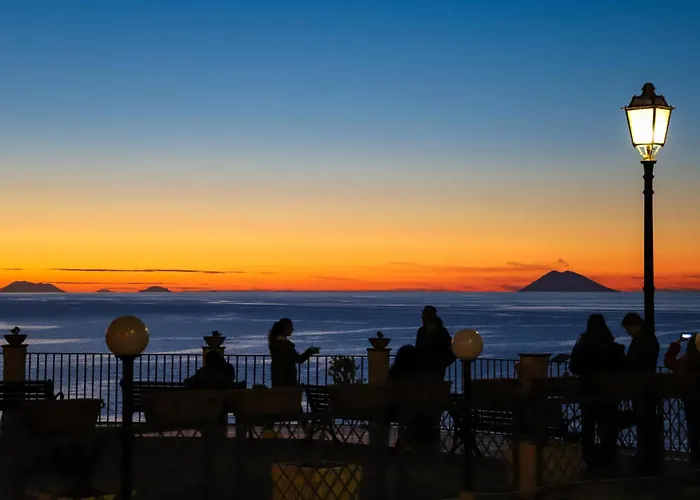 La Divina - Free Parking - Bed & Breakfast 4*