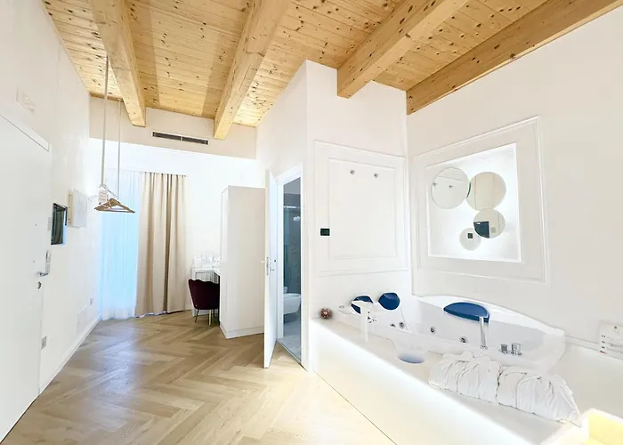 La Divina - Free Parking - Tropea