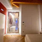 Bed & Breakfast La Divina - Free Parking - 4*