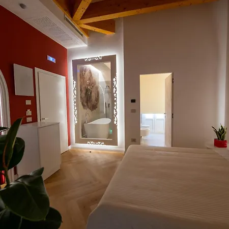 La Divina - Free Parking - 4*