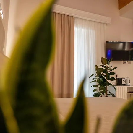 La Divina - Free Parking - 4*