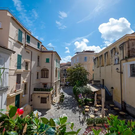 La Divina - Free Parking - Frühstückspension Tropea