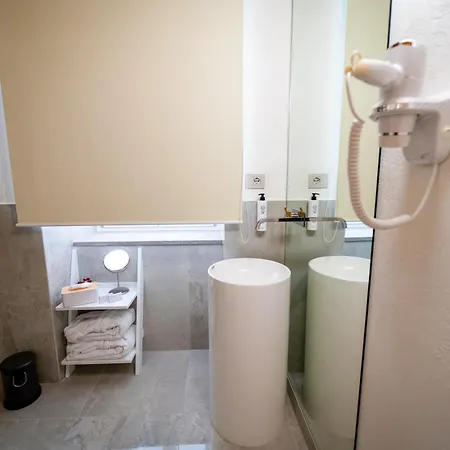 La Divina - Free Parking - Bed & Breakfast