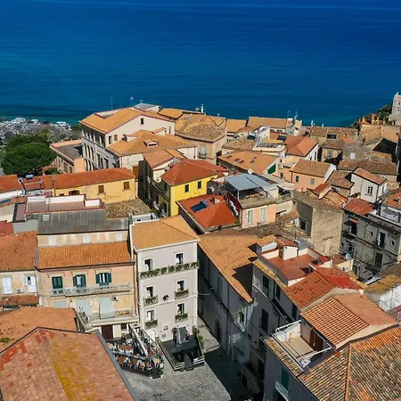 La Divina - Free Parking - Bed & Breakfast