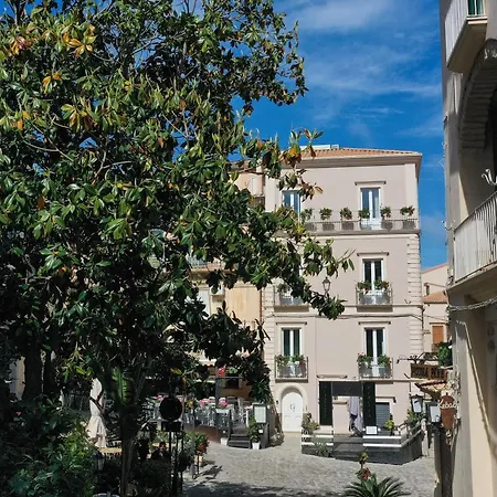 Frühstückspension La Divina - Free Parking - Tropea