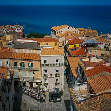 Frühstückspension La Divina - Free Parking -