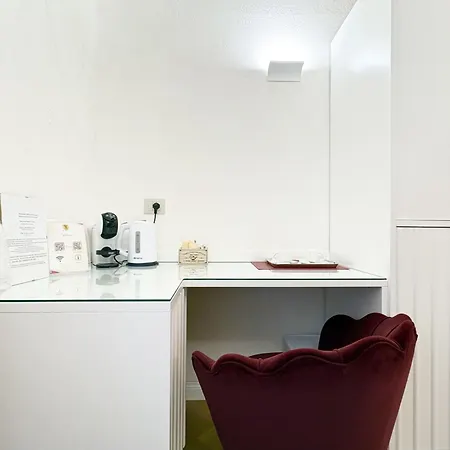 Couette-café La Divina - Free Parking -
