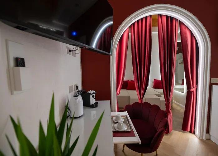 La Divina - Free Parking - 4*