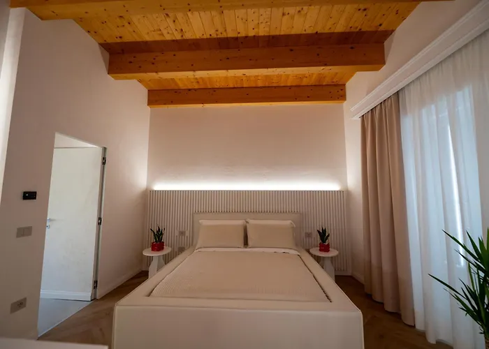 Bed & Breakfast La Divina - Free Parking - Tropea