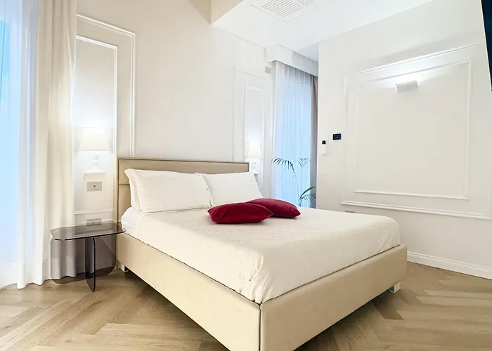 Bed & Breakfast La Divina - Free Parking - 4*